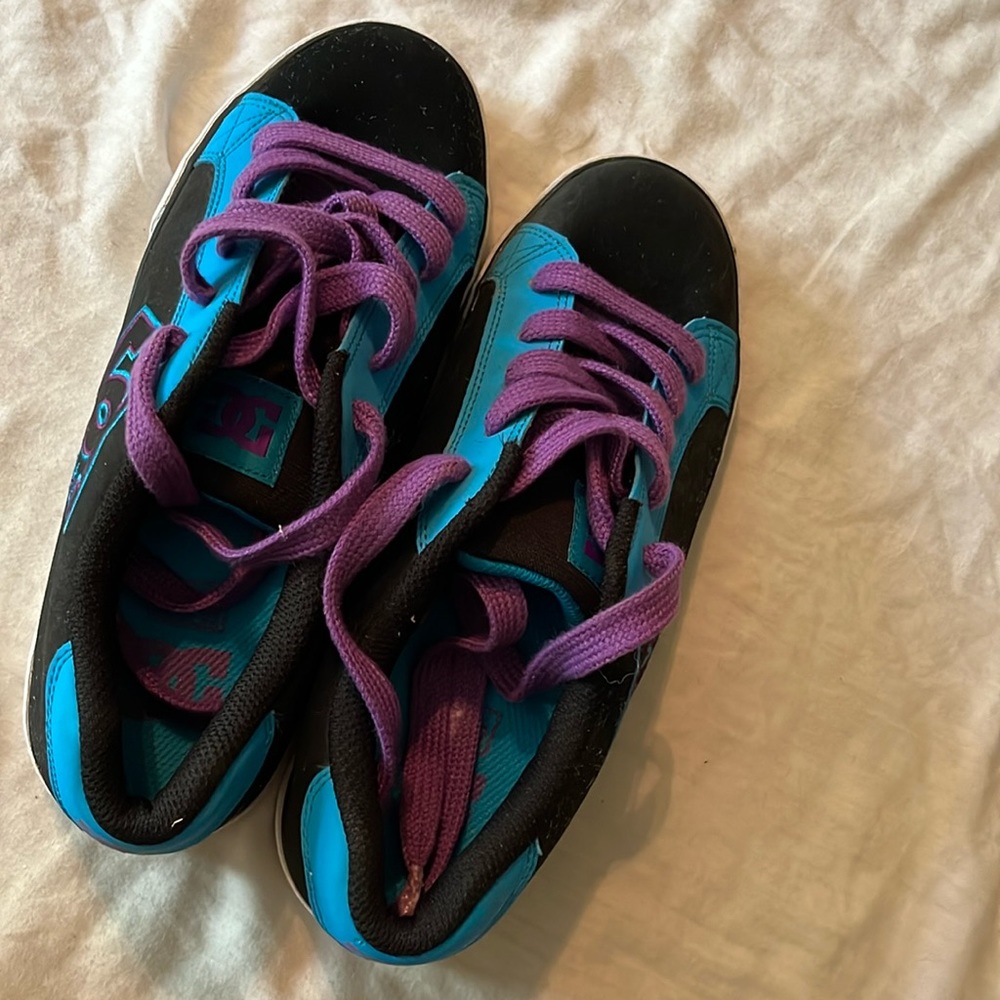 DC shoes